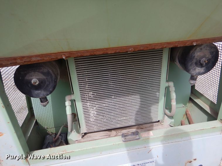 image for item DO3870 1994 Sullair 185DPQJD  air compressor