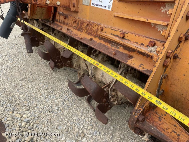 image for item DO3872 Howard Rotovator M100  rototiller