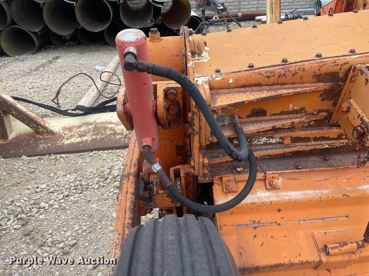 image for item DO3872 Howard Rotovator M100  rototiller