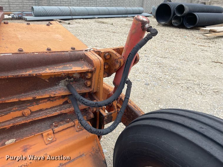 image for item DO3872 Howard Rotovator M100  rototiller