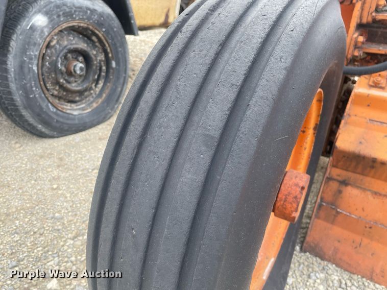 image for item DO3872 Howard Rotovator M100  rototiller