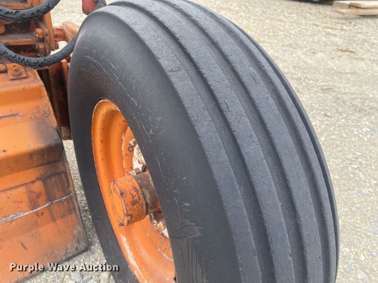 image for item DO3872 Howard Rotovator M100  rototiller