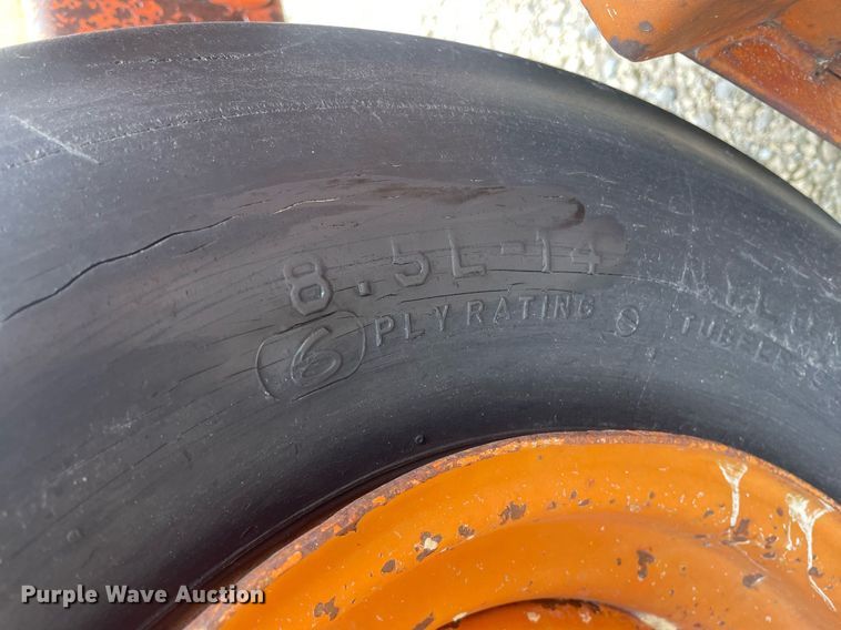 image for item DO3872 Howard Rotovator M100  rototiller