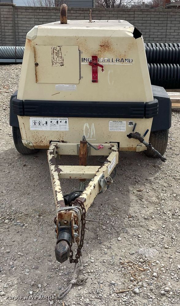 image for item DO3873 1997 Ingersoll Rand P185WJD  air compressor