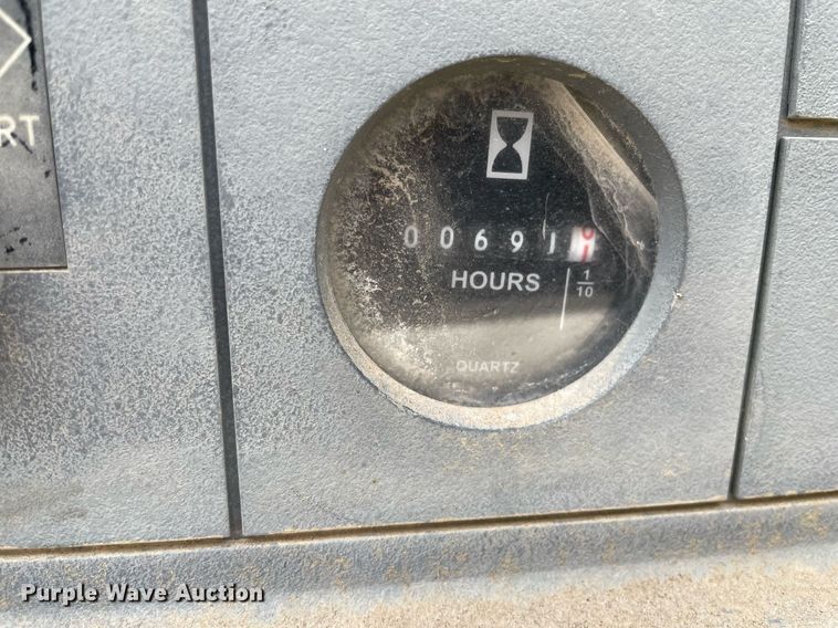 image for item DO3873 1997 Ingersoll Rand P185WJD  air compressor