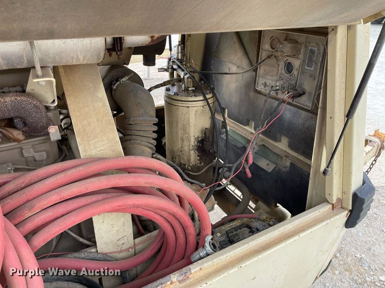 image for item DO3873 1997 Ingersoll Rand P185WJD  air compressor