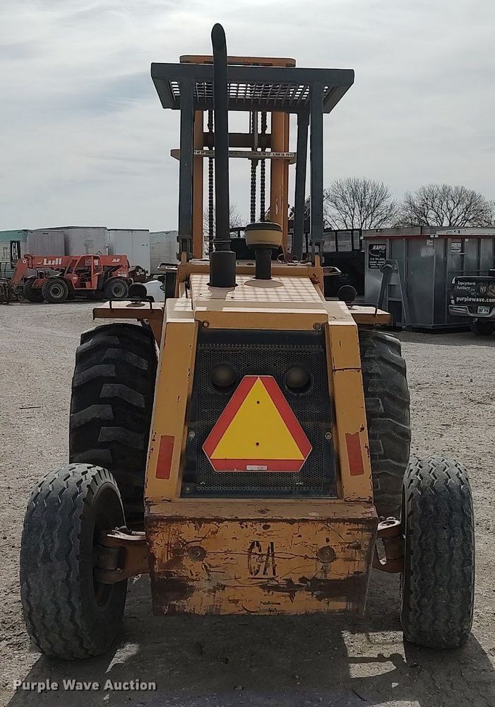 image for item DO3875 1998 Case 586E  forklift