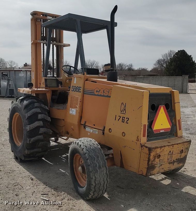 image for item DO3875 1998 Case 586E  forklift