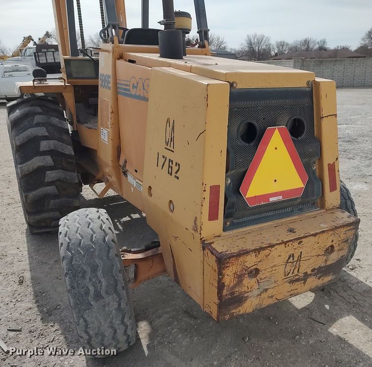 image for item DO3875 1998 Case 586E  forklift