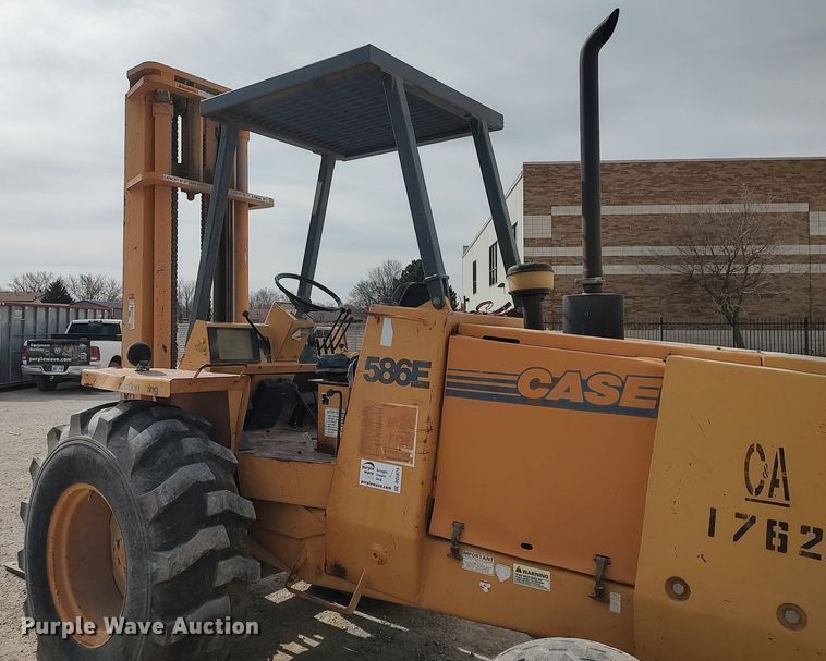 image for item DO3875 1998 Case 586E  forklift