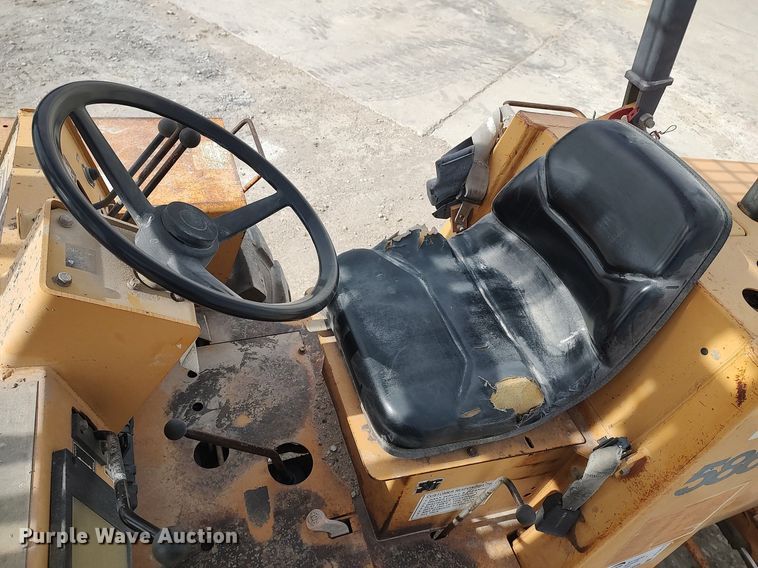 image for item DO3875 1998 Case 586E  forklift