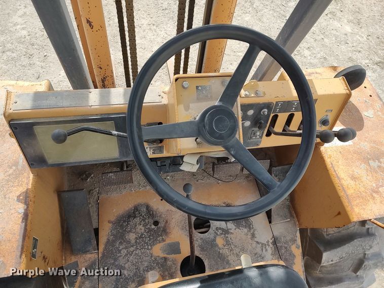 image for item DO3875 1998 Case 586E  forklift