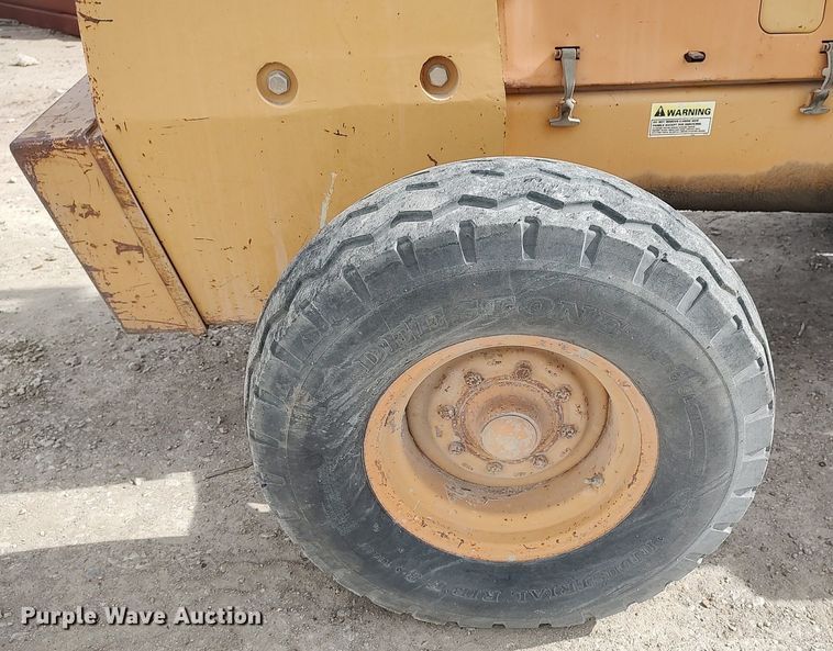 image for item DO3875 1998 Case 586E  forklift