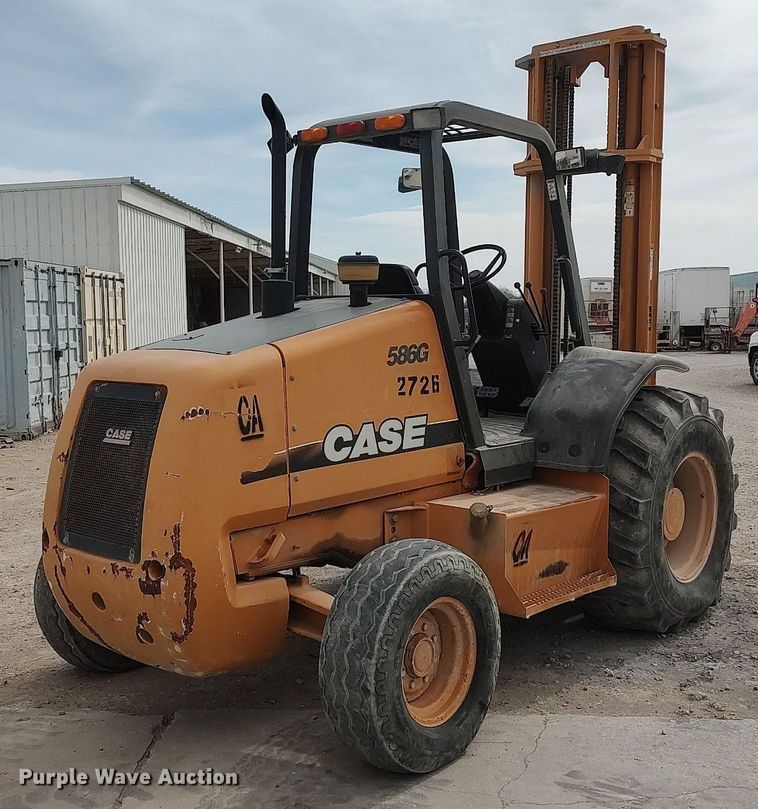 image for item DO3876 2006 Case 586G  forklift