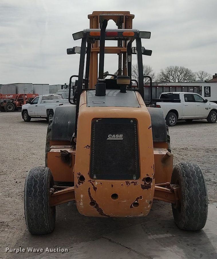 image for item DO3876 2006 Case 586G  forklift