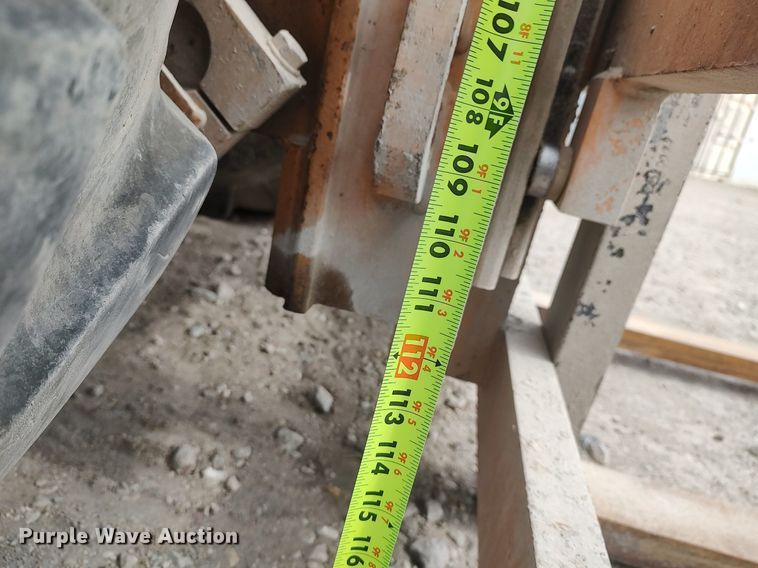 image for item DO3876 2006 Case 586G  forklift