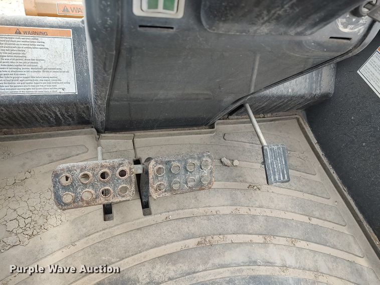 image for item DO3876 2006 Case 586G  forklift