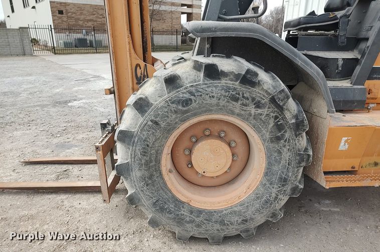 image for item DO3876 2006 Case 586G  forklift