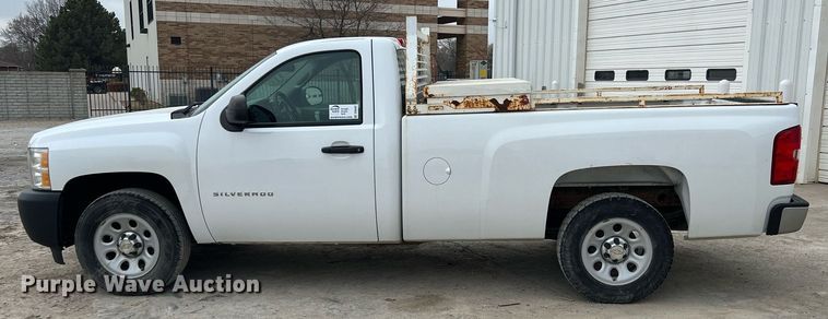 image for item DQ0407 2013 Chevrolet Silverado 1500  pickup truck