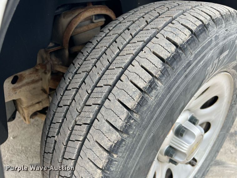 image for item DQ0407 2013 Chevrolet Silverado 1500  pickup truck