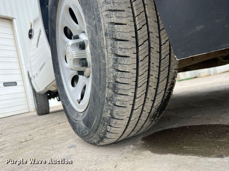 image for item DQ0407 2013 Chevrolet Silverado 1500  pickup truck