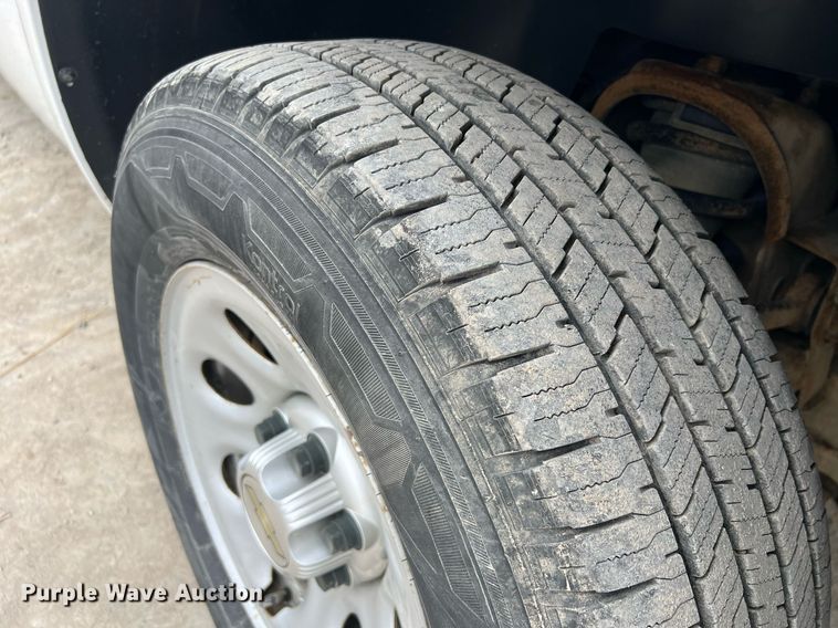 image for item DQ0407 2013 Chevrolet Silverado 1500  pickup truck