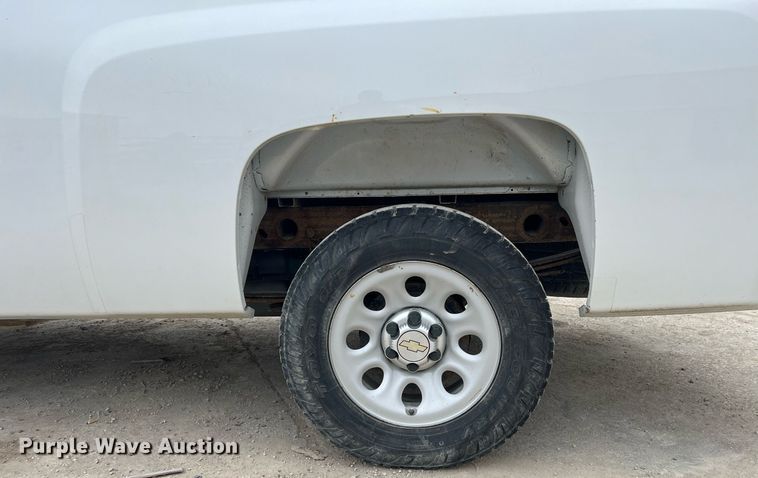 image for item DQ0407 2013 Chevrolet Silverado 1500  pickup truck