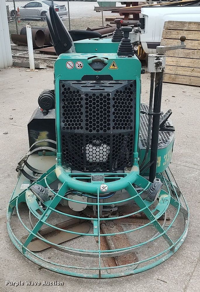 image for item DQ0408 2016 Whiteman HHX  power trowel