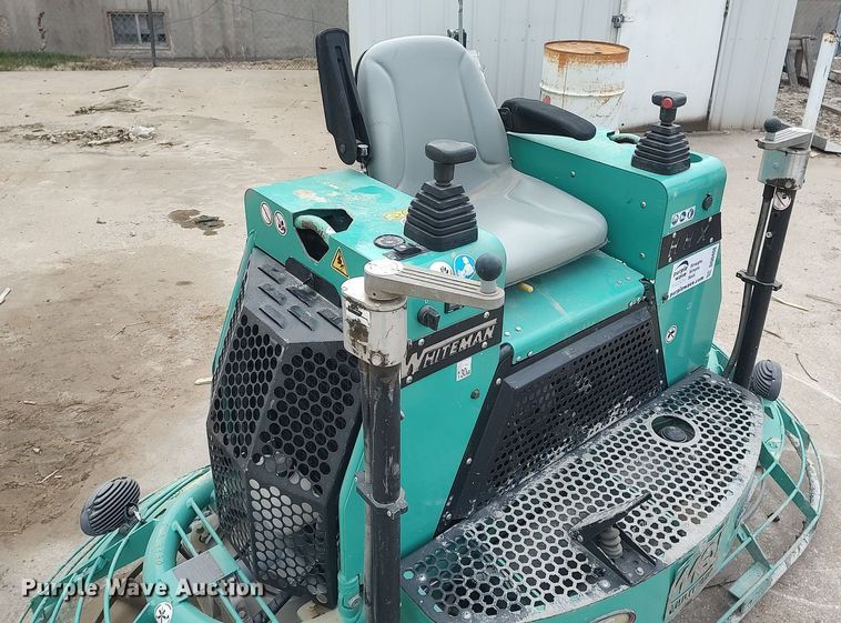 image for item DQ0408 2016 Whiteman HHX  power trowel