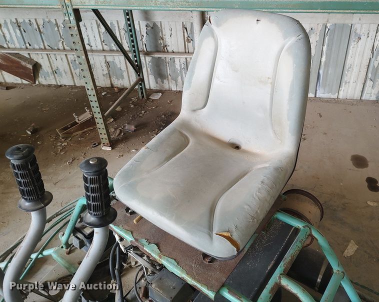 image for item DQ0410 Whiteman HTN24NTGSL  power trowel