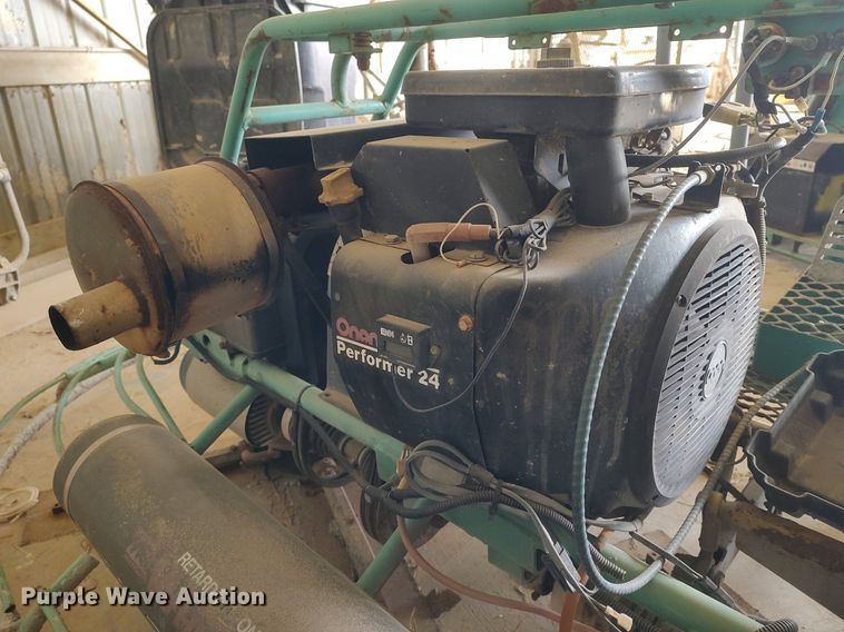 image for item DQ0410 Whiteman HTN24NTGSL  power trowel