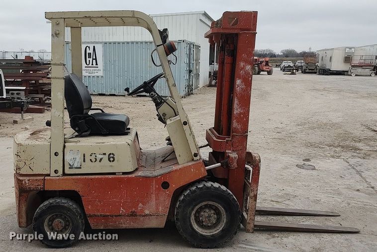 image for item DQ0411 Nissan  forklift