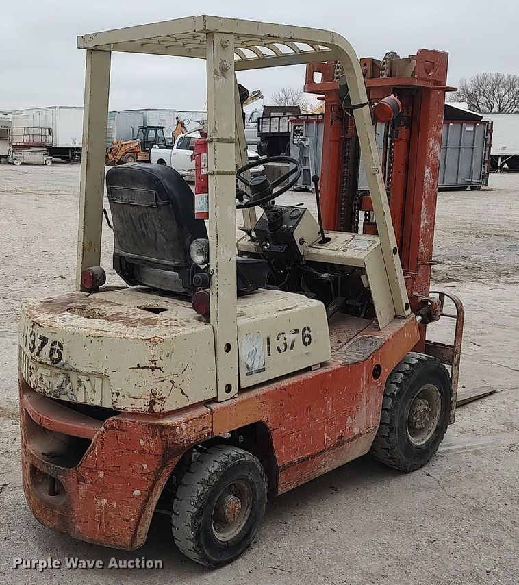 image for item DQ0411 Nissan  forklift