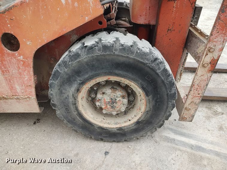 image for item DQ0411 Nissan  forklift