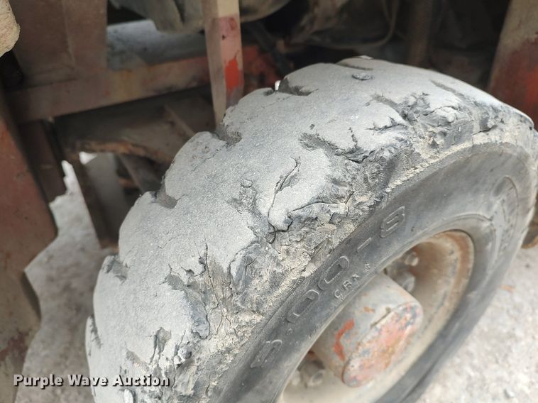 image for item DQ0411 Nissan  forklift