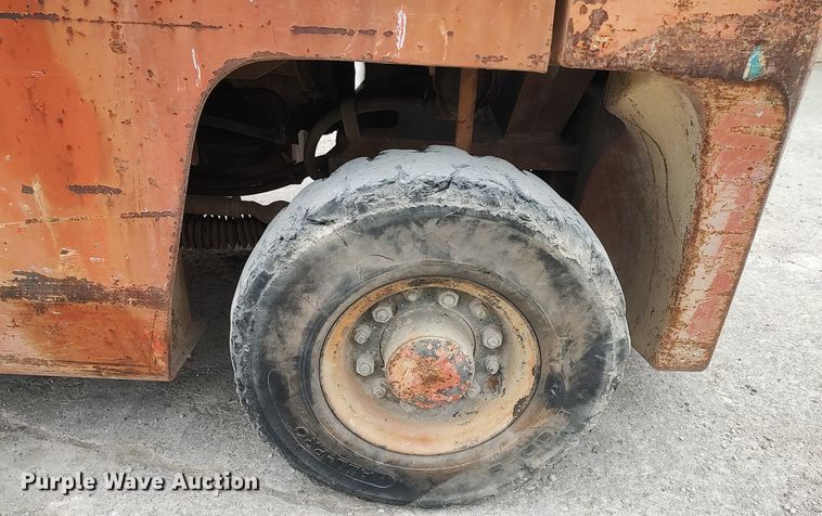 image for item DQ0411 Nissan  forklift