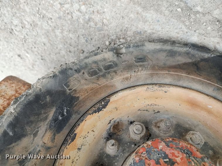 image for item DQ0411 Nissan  forklift