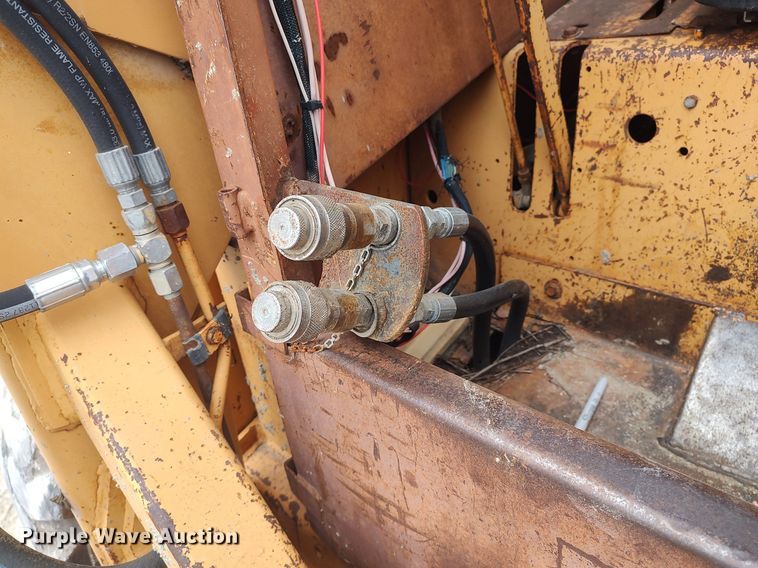 image for item DQ0412 Case 1845B  skid steer loader