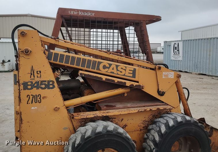 image for item DQ0412 Case 1845B  skid steer loader