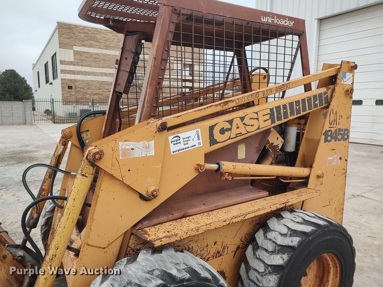 image for item DQ0412 Case 1845B  skid steer loader