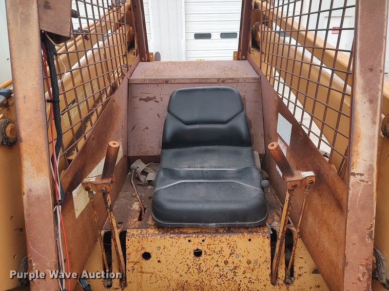 image for item DQ0412 Case 1845B  skid steer loader