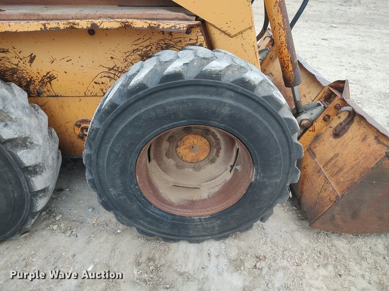 image for item DQ0412 Case 1845B  skid steer loader