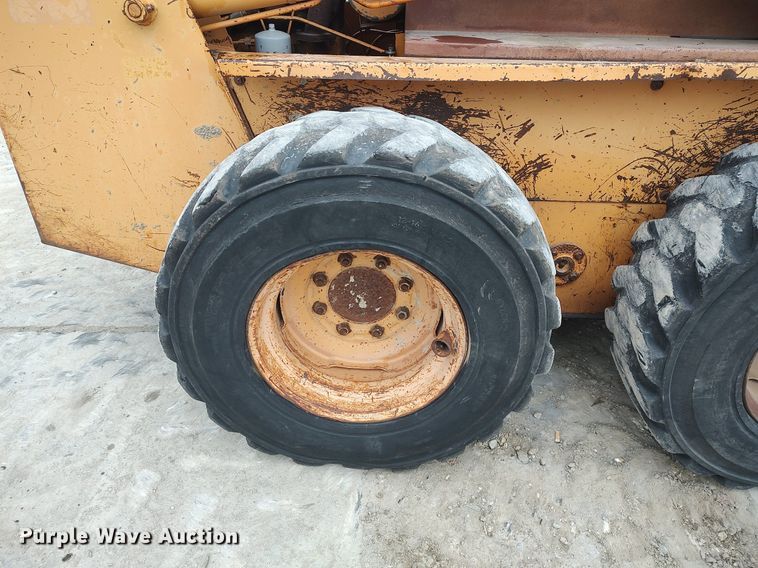 image for item DQ0412 Case 1845B  skid steer loader