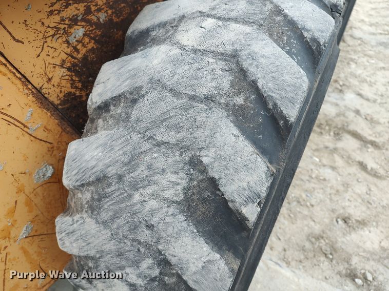 image for item DQ0412 Case 1845B  skid steer loader