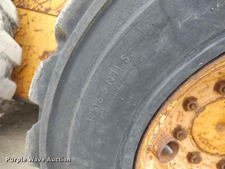 image for item DQ0412 Case 1845B  skid steer loader