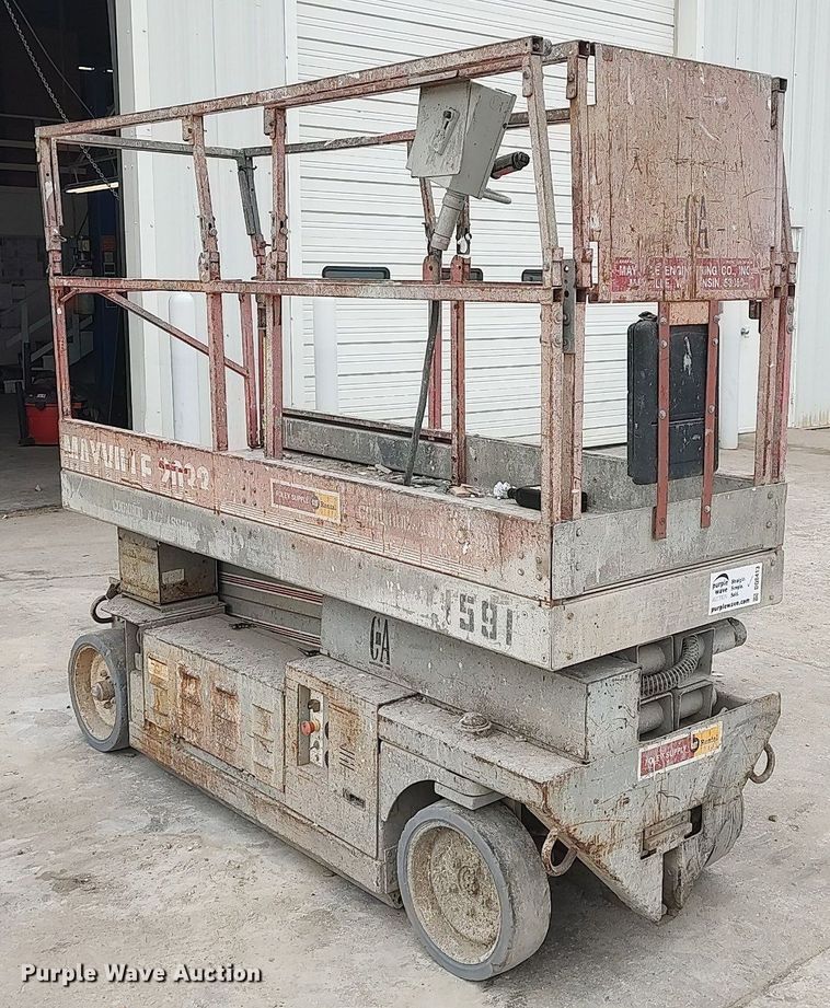 image for item DQ0413 Mec 2033  scissor lift