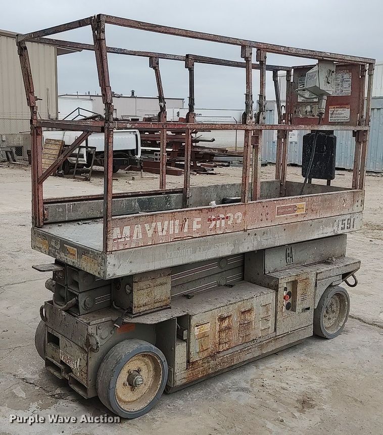 image for item DQ0413 Mec 2033  scissor lift