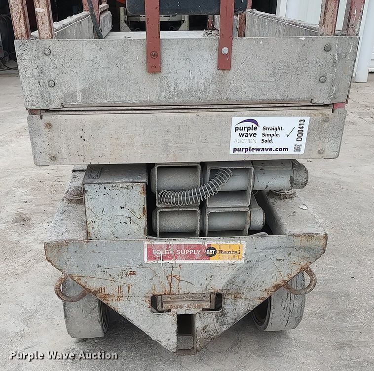 image for item DQ0413 Mec 2033  scissor lift