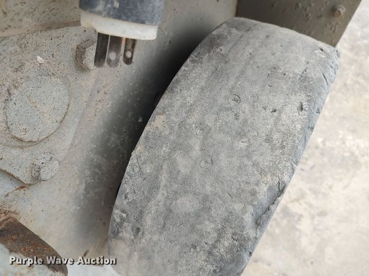 image for item DQ0413 Mec 2033  scissor lift