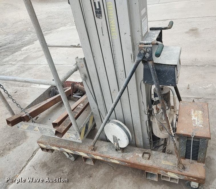 image for item DQ0414 Ecoa APLS-24-DC  vertical lift